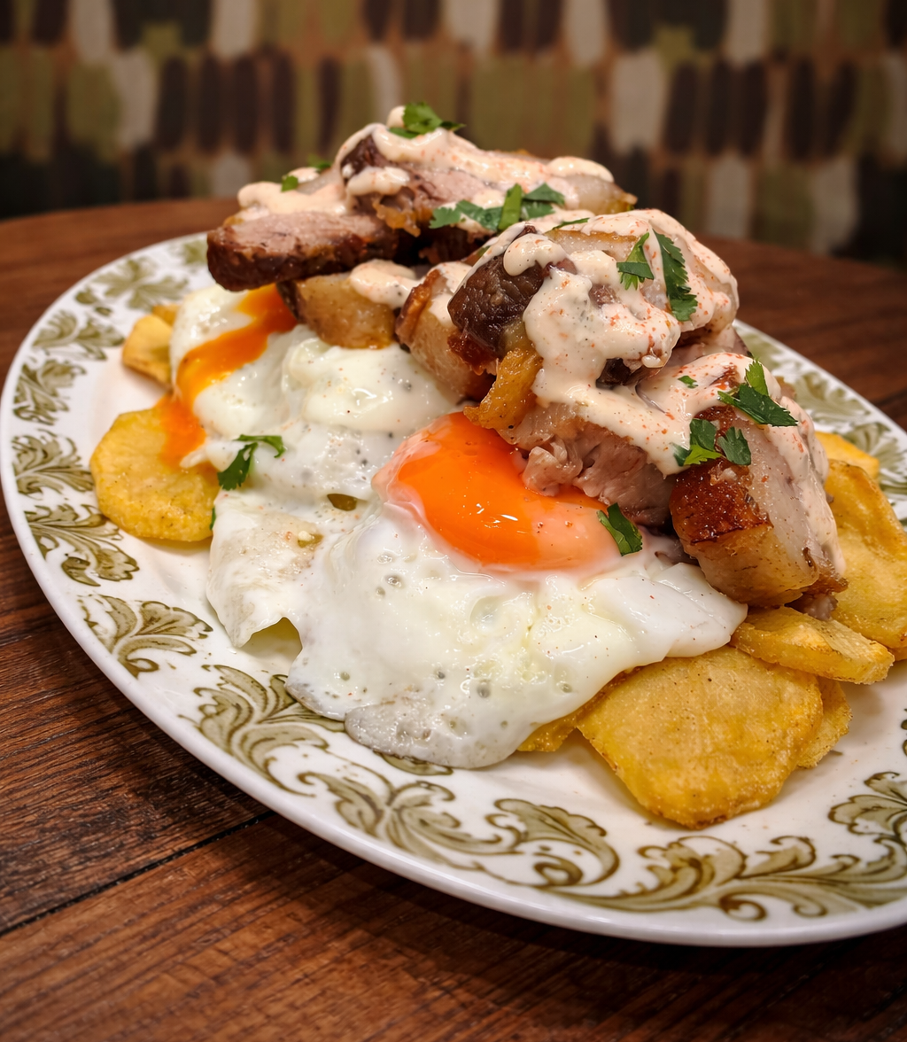 8. Huevos Rotos con Panceta